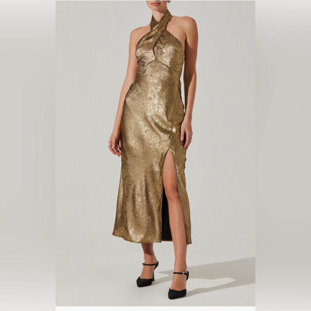 Astr the Label Gold Halter Dress NWT size L